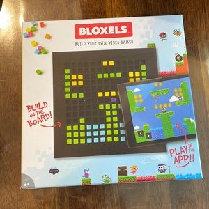 ⭐️BOGO⭐️ - BLOXELS BUILD YOUR OWN VIDEO GAMES
